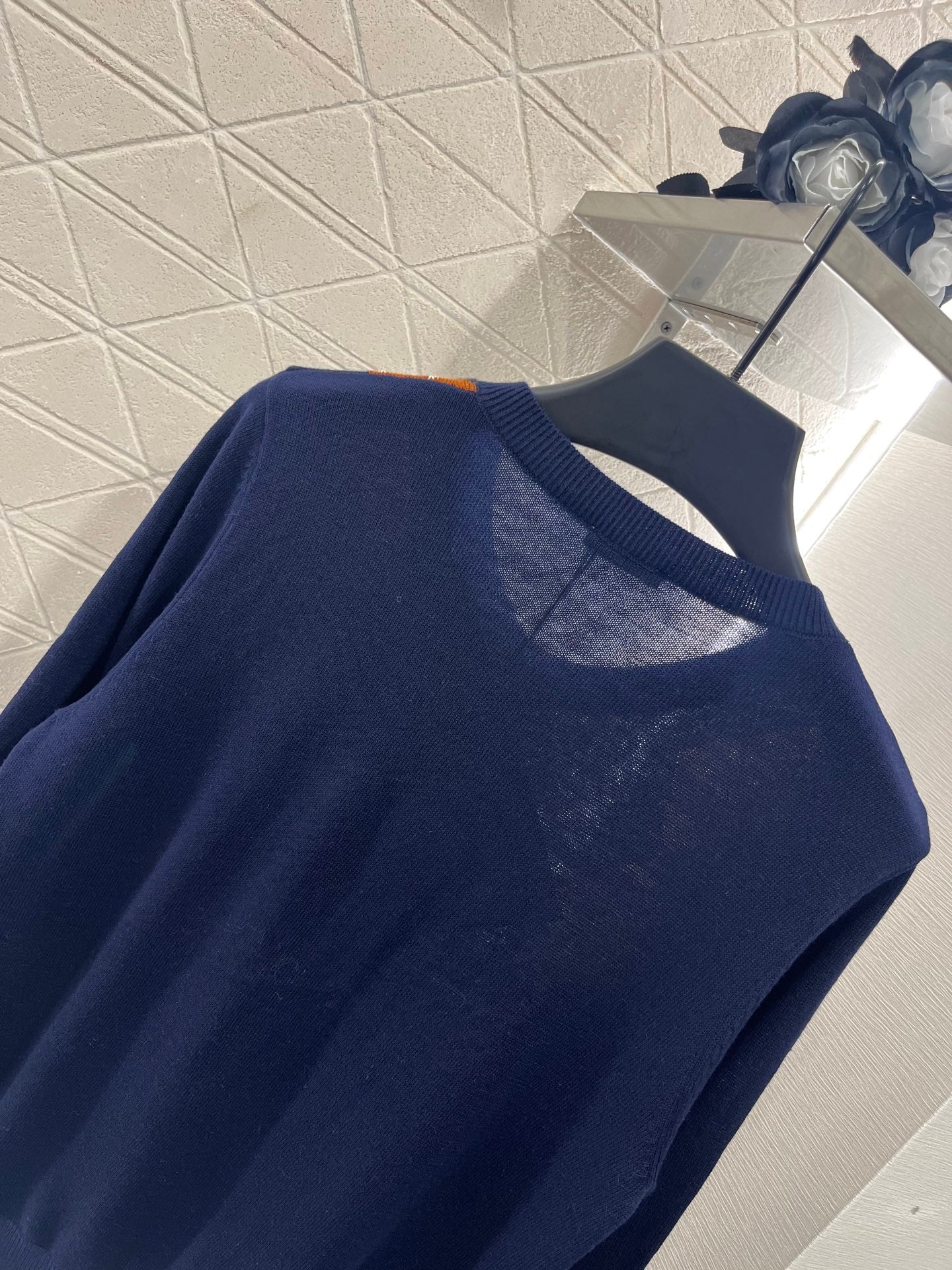 25 new product Diamond knitted cardigan