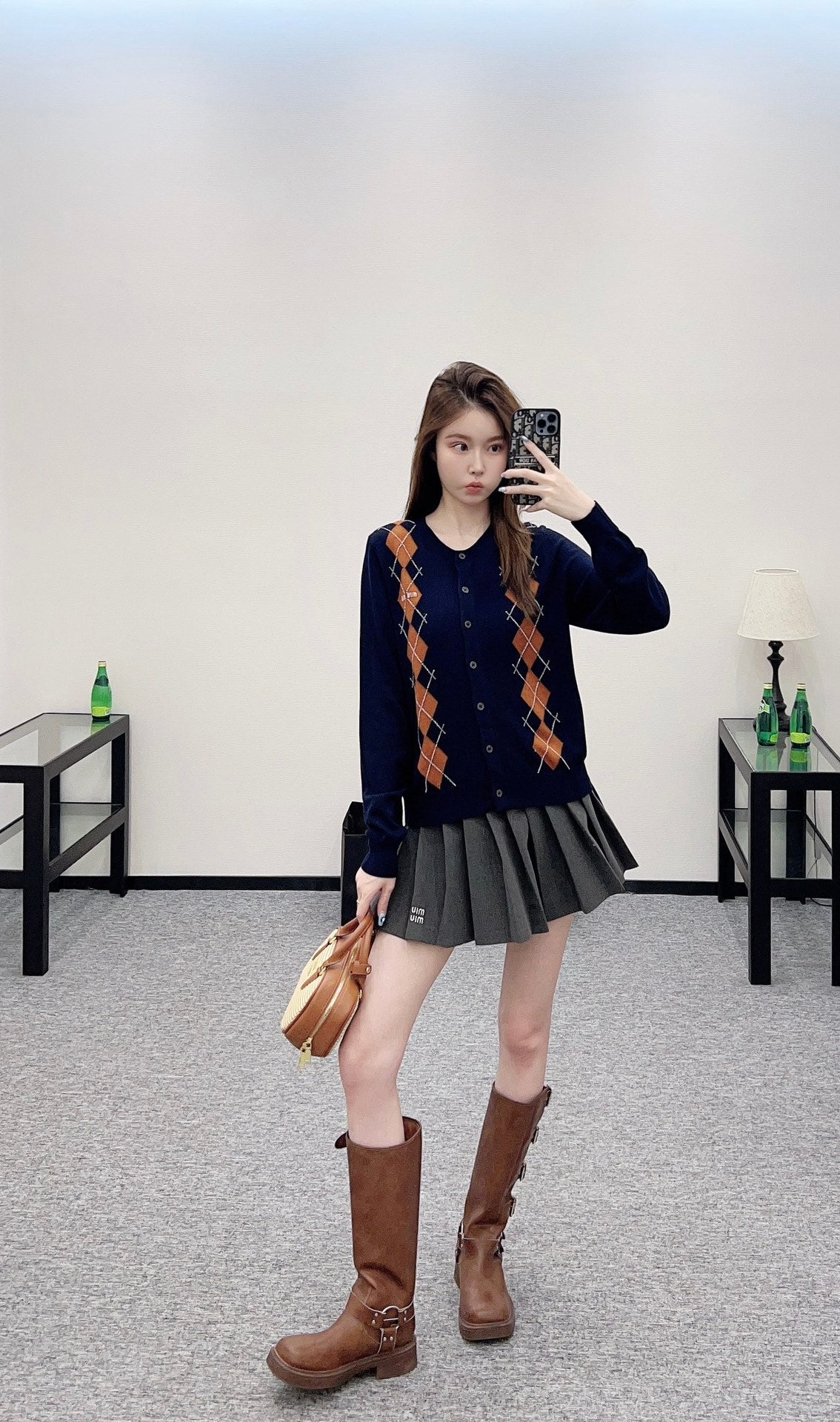 25 new product Diamond knitted cardigan