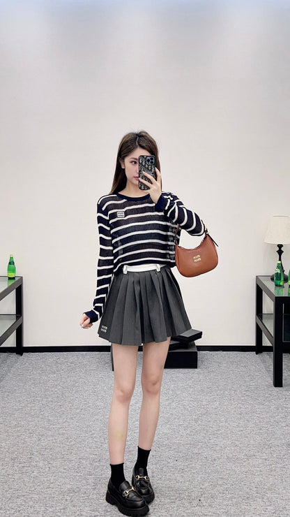 25 new product Knitted long-sleeved top