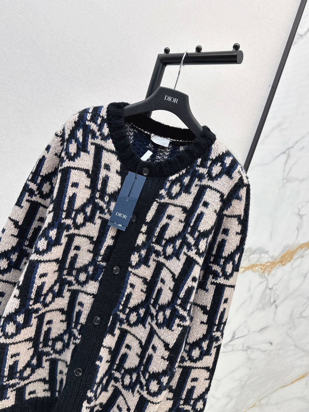 25fw jacquard cardigan