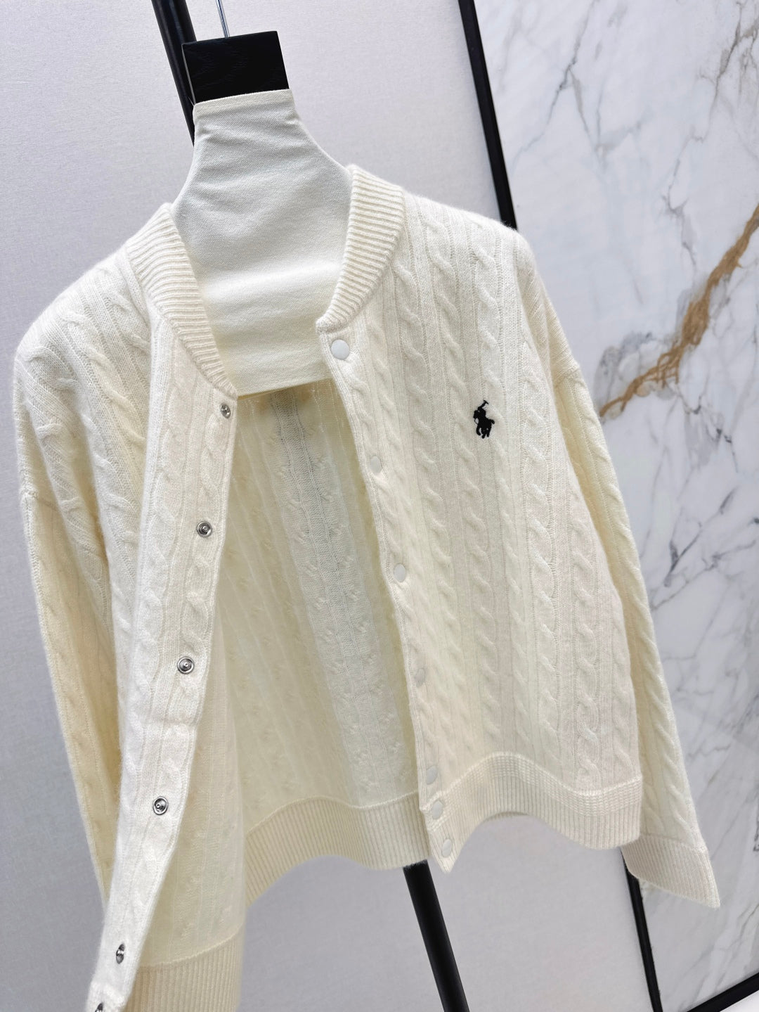 25fw knitted cardigan