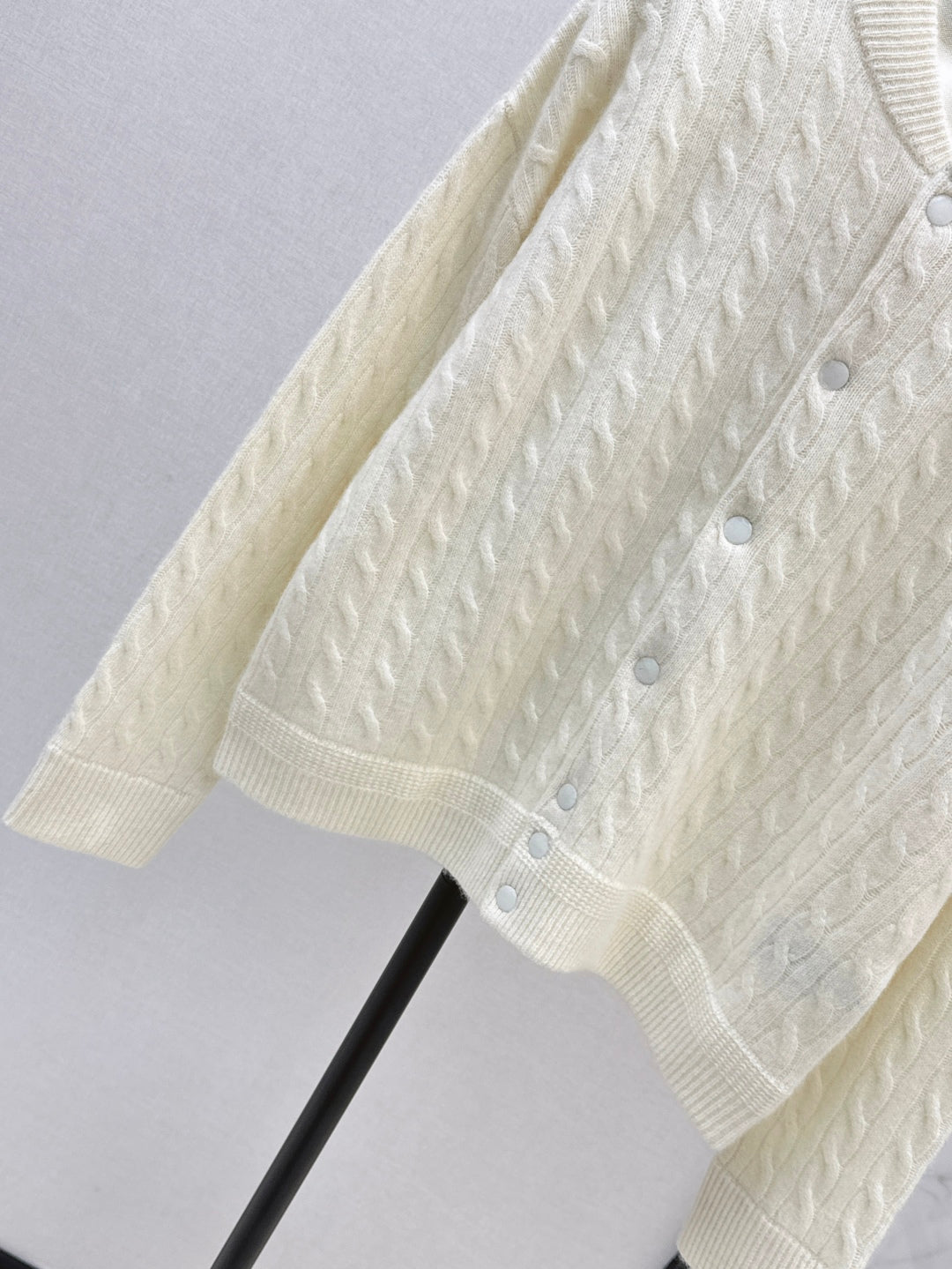 25fw knitted cardigan