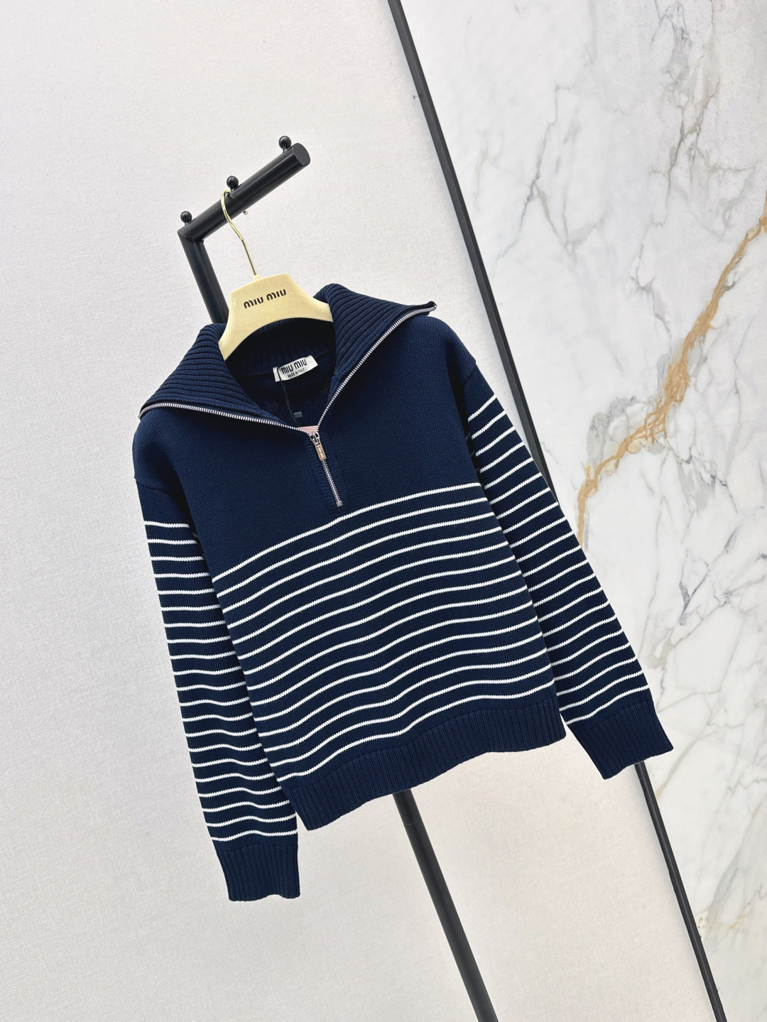 25fw knitted sweater