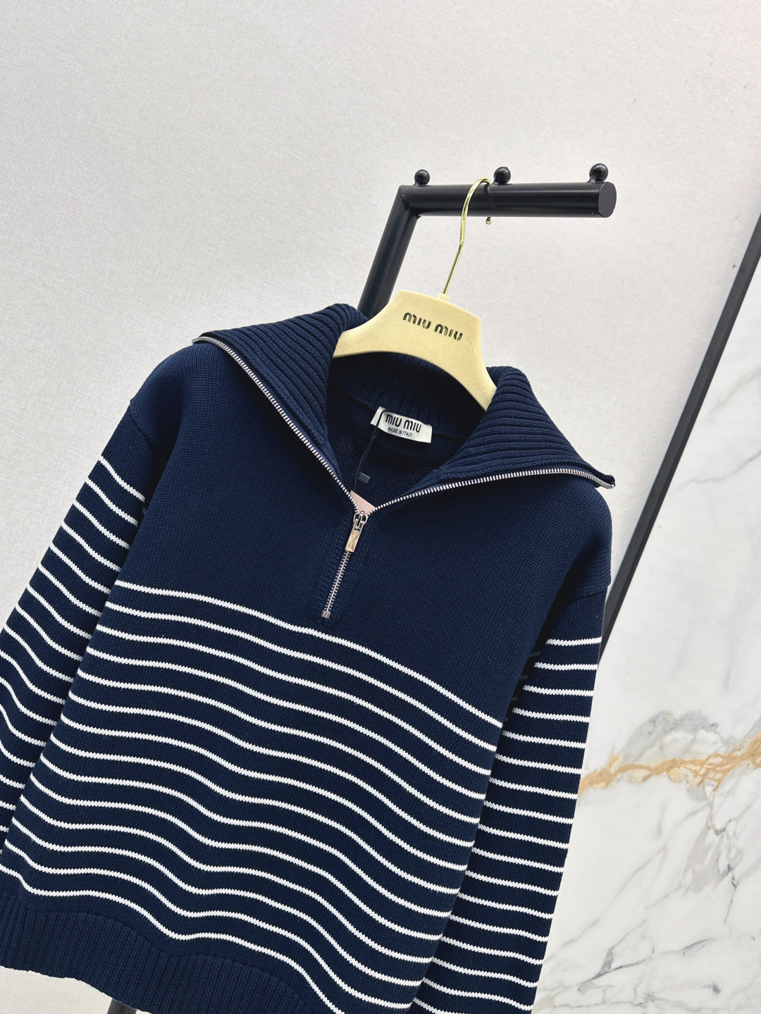 25fw knitted sweater