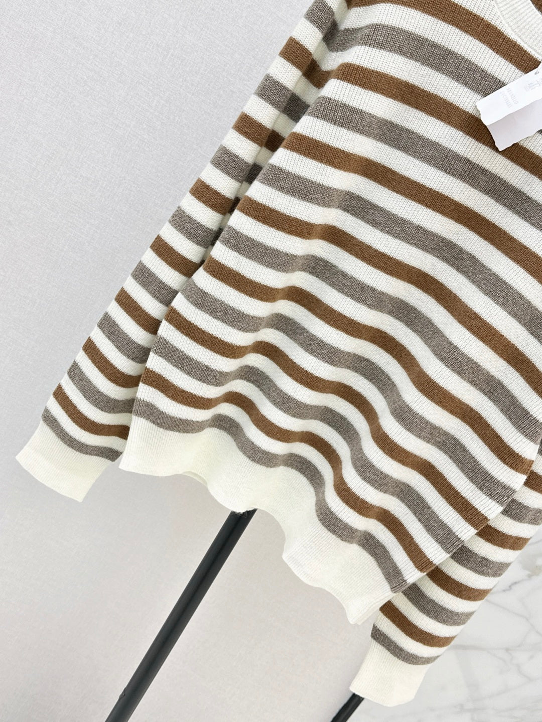 25fw knitted sweater