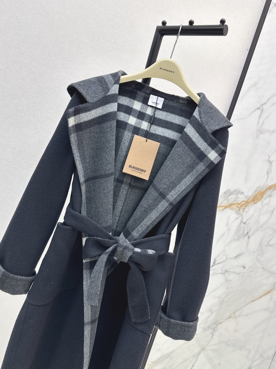 25fw reversible coat