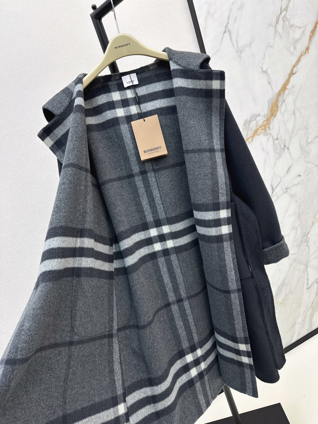 25fw reversible coat