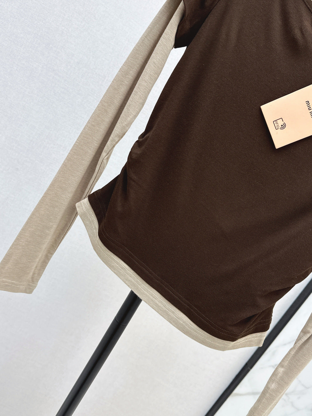 25fw off-shoulder shirt