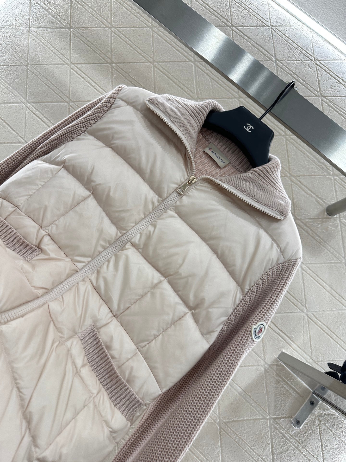 2025 New Arrival Zip-Up Down Jacket