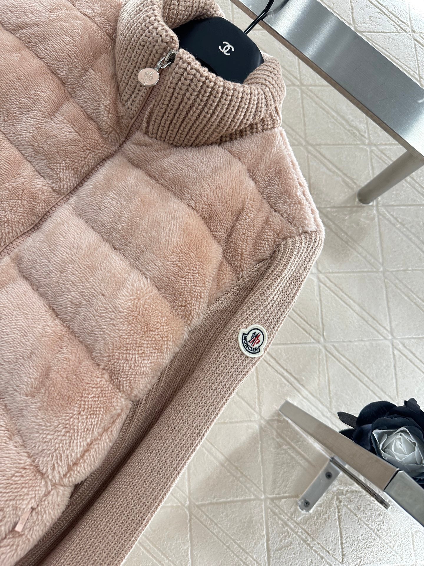 2025 New Arrival Zip-Up Down Jacket