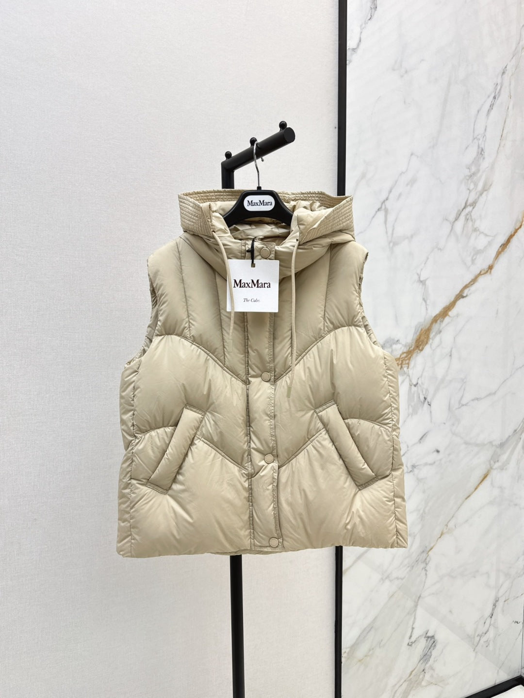 Max 25ss down vest