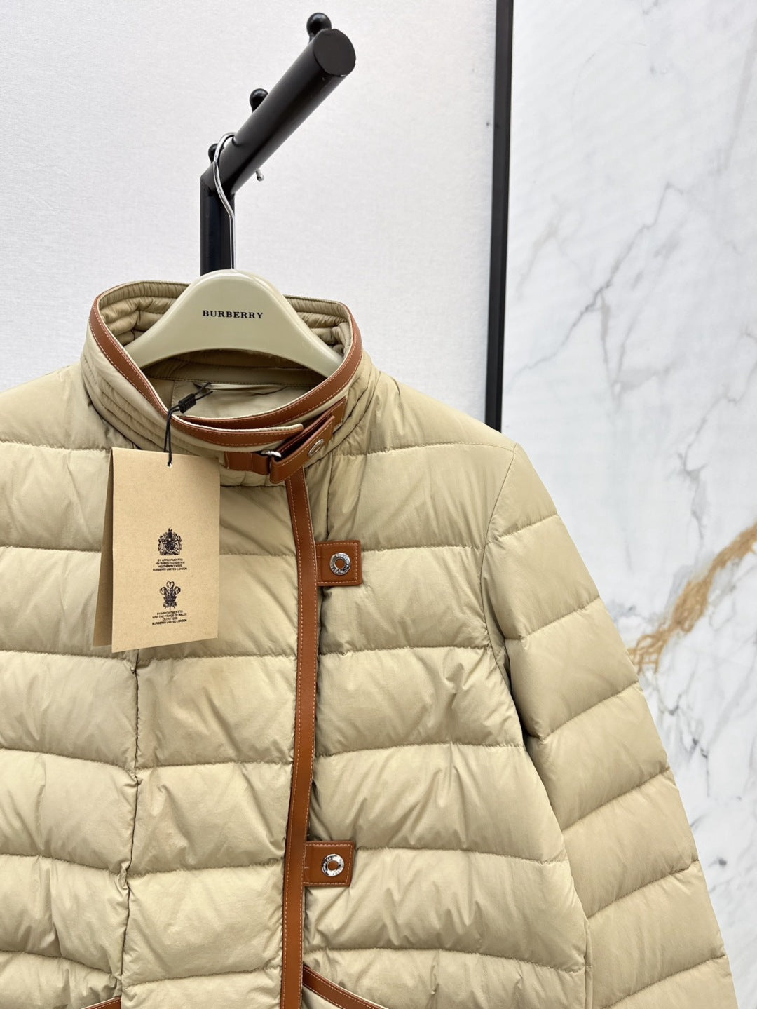 Bur 25fw down jacket