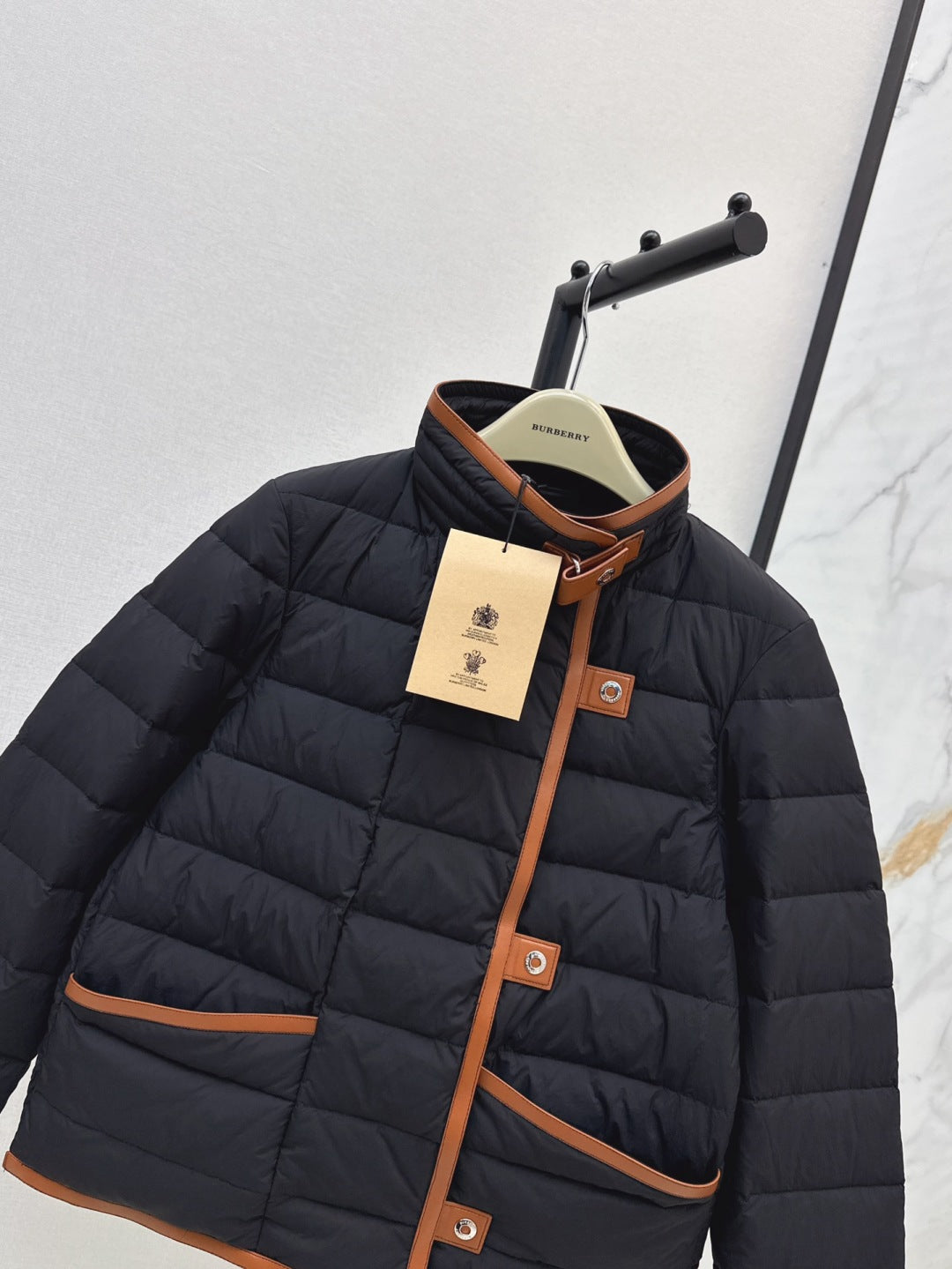 Bur 25fw down jacket