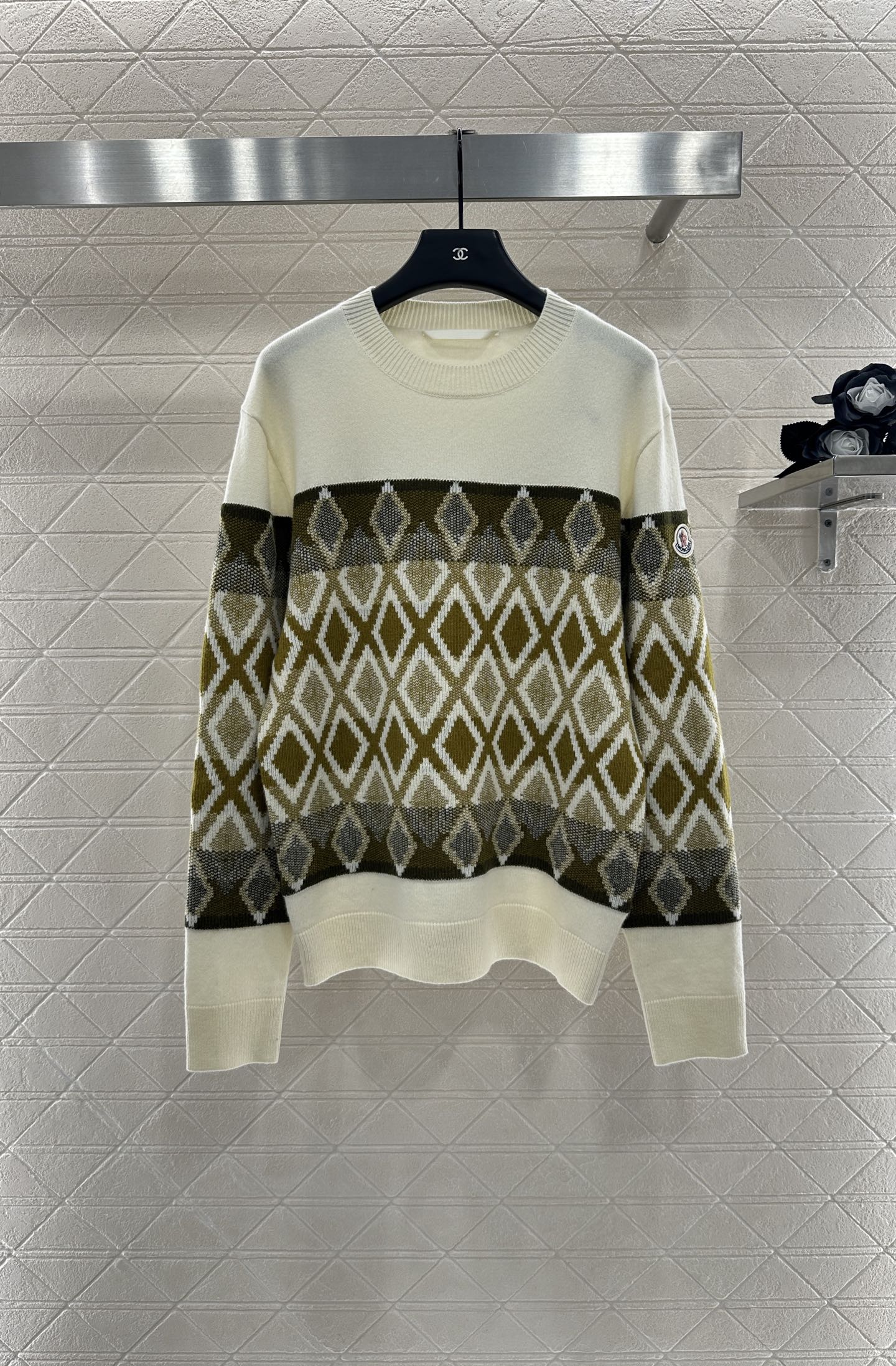 25 New Arrivals Knitted Sweaters