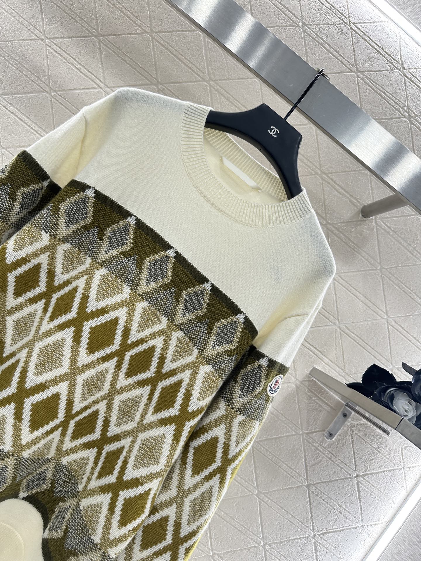 25 New Arrivals Knitted Sweaters