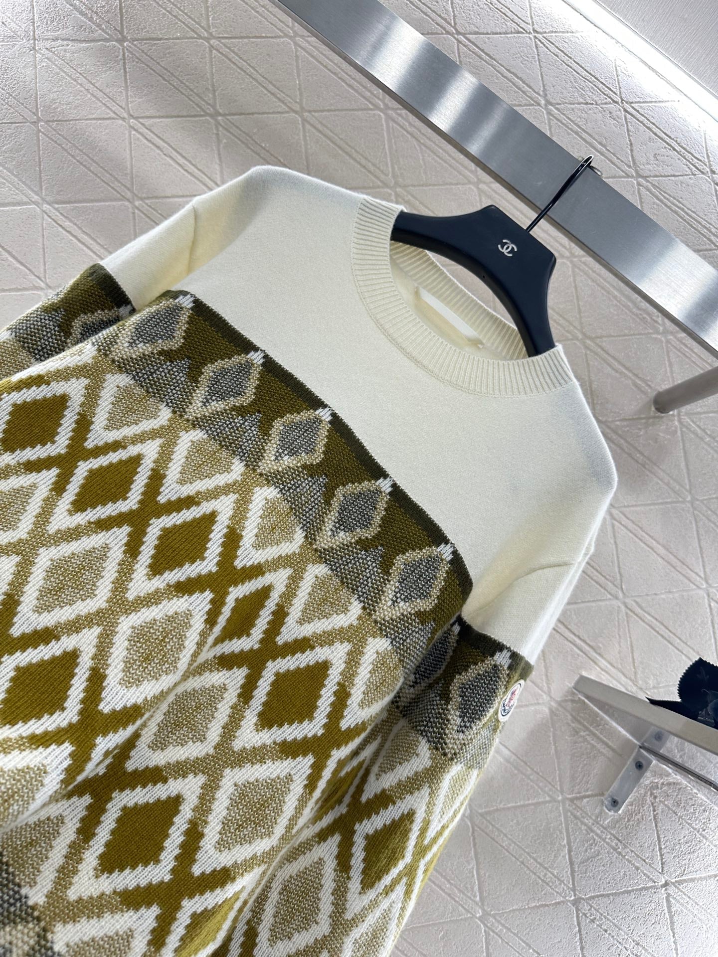 25 New Arrivals Knitted Sweaters