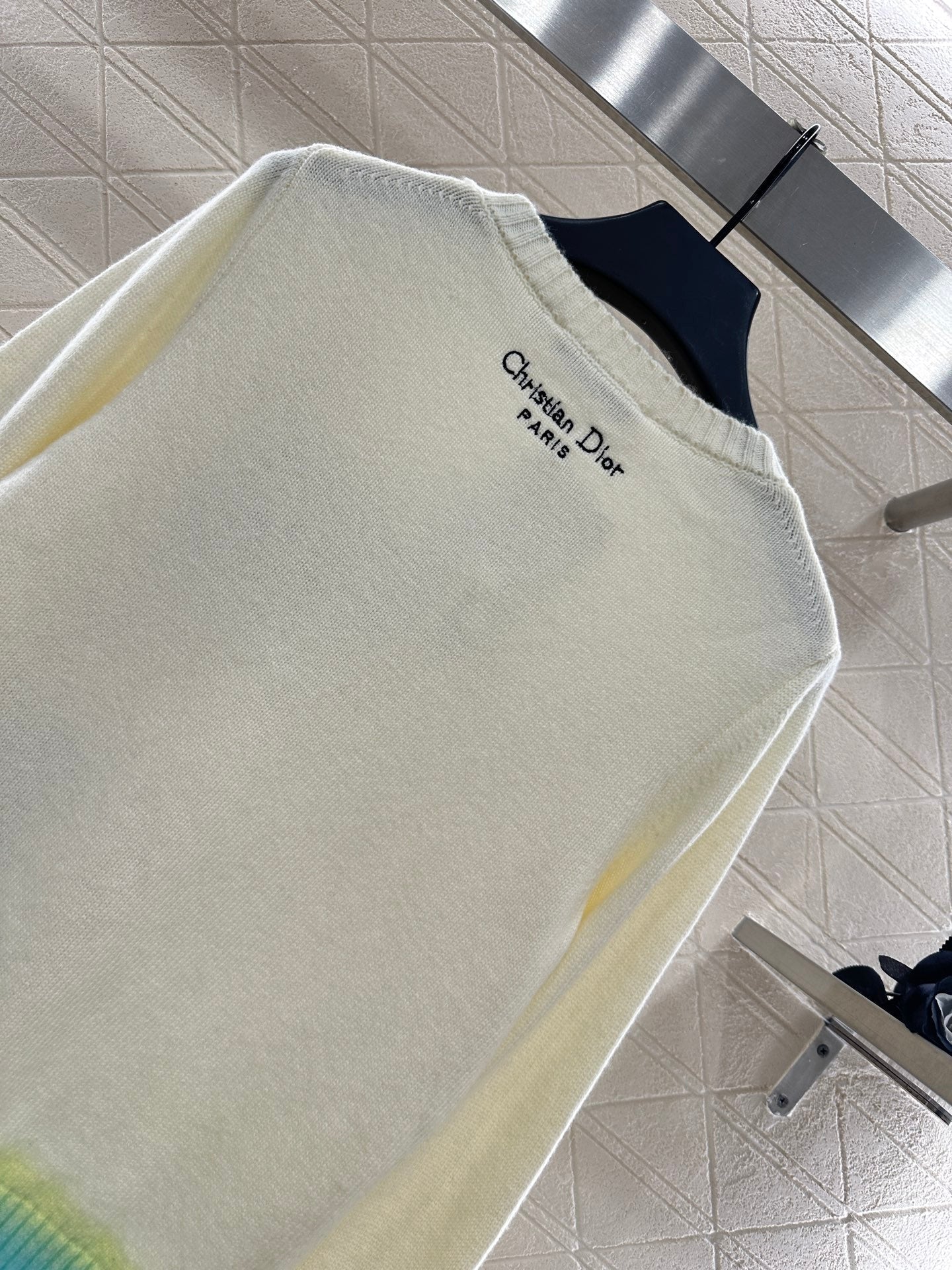 25 New Arrival Embroidered Sweater