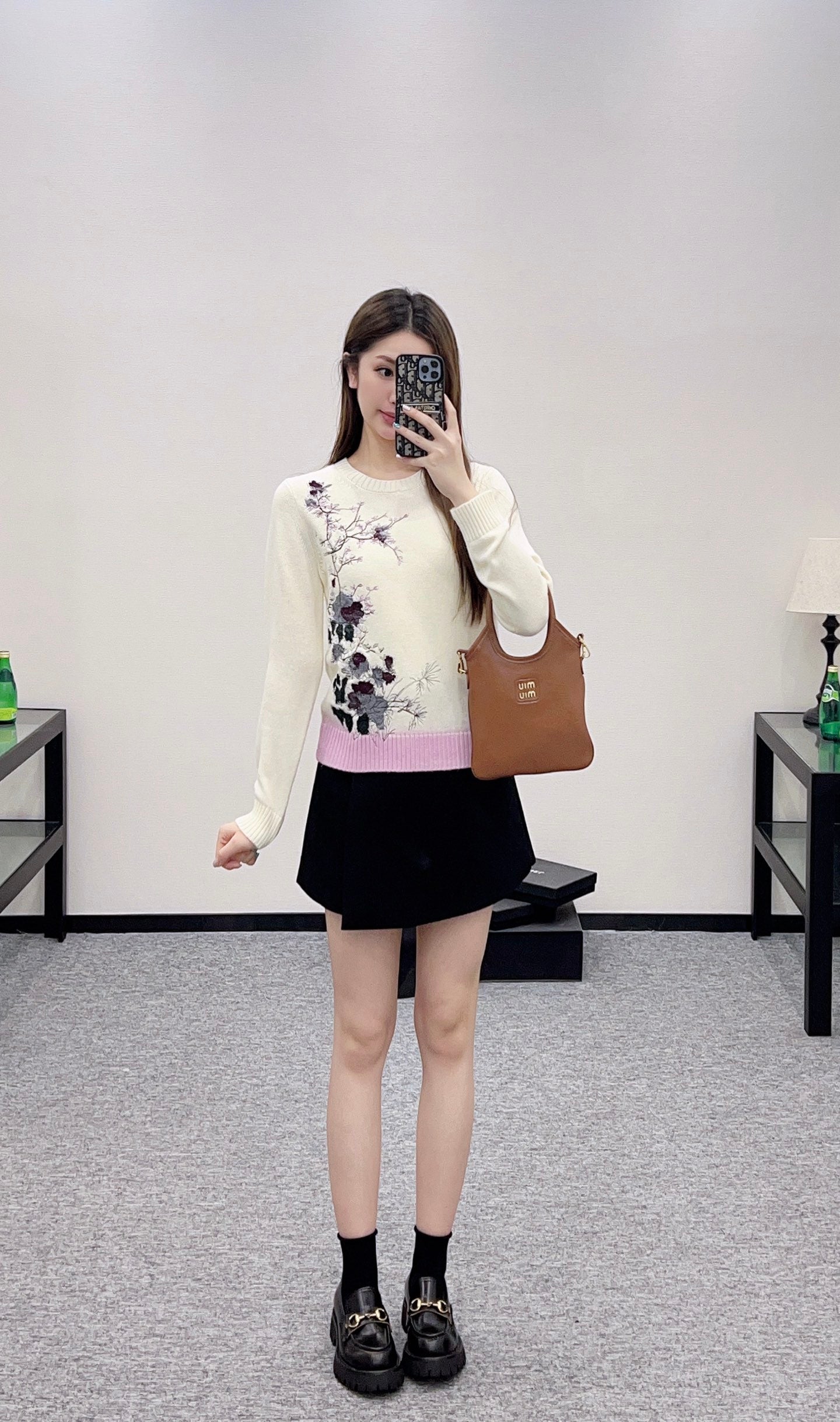 25 New Arrival Embroidered Sweater