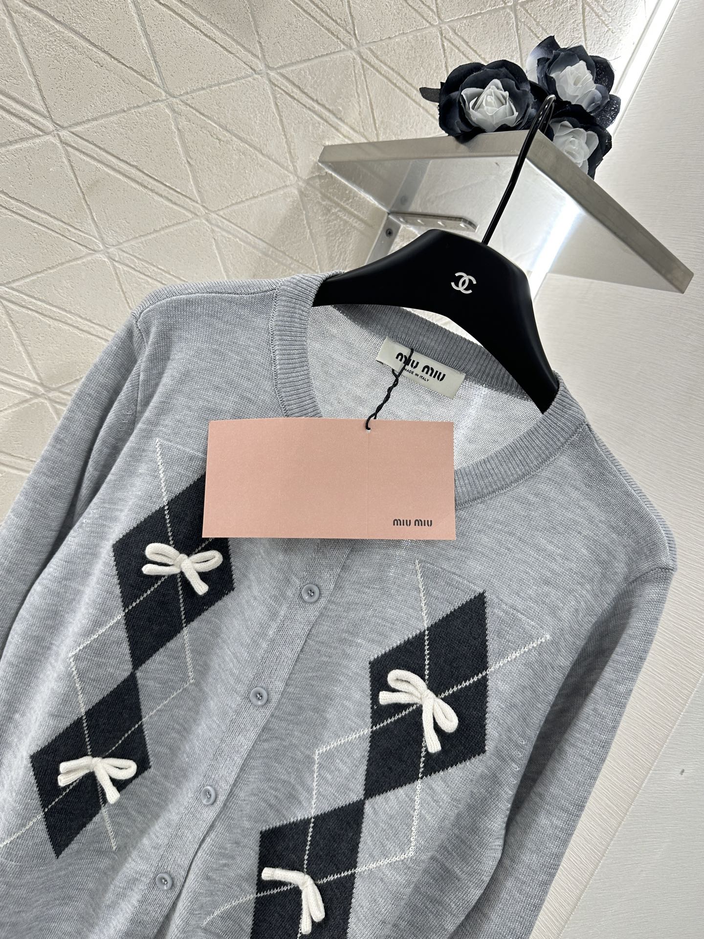 25 New Arrivals Knitted Cardigan