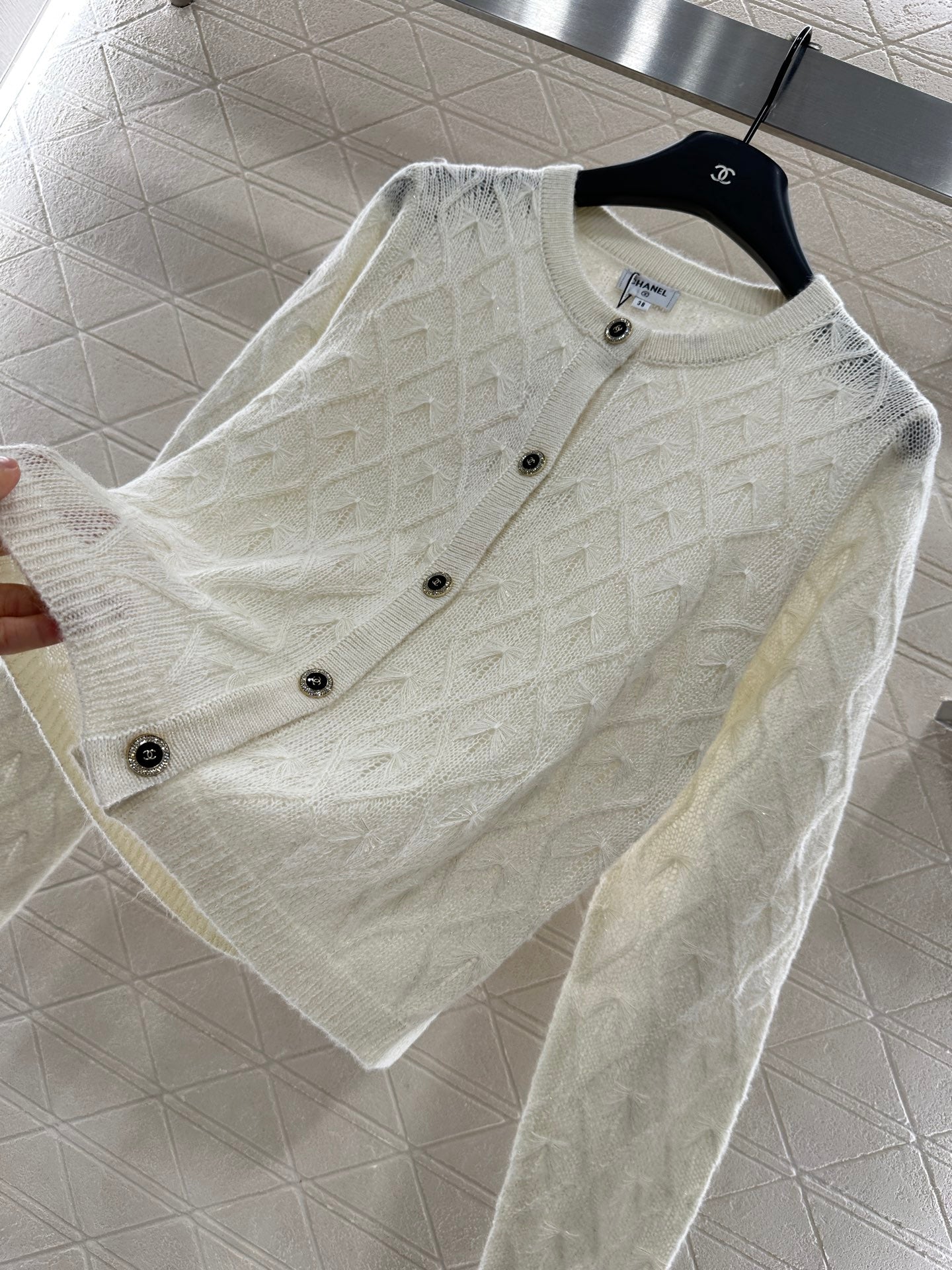 25 New Arrival Knitted Cardigan