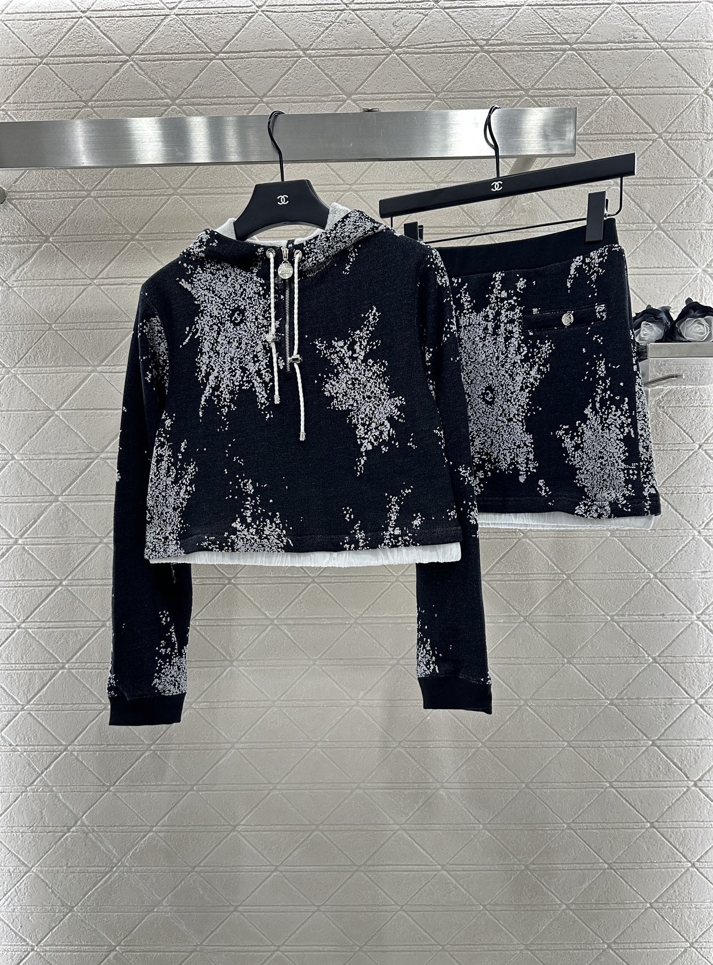 2025 New Arrival Hooded Sweatshirt and Skirt Set