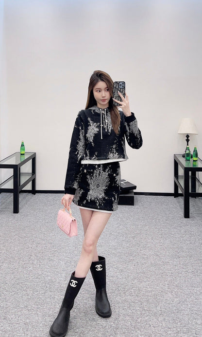 2025 New Arrival Hooded Sweatshirt and Skirt Set