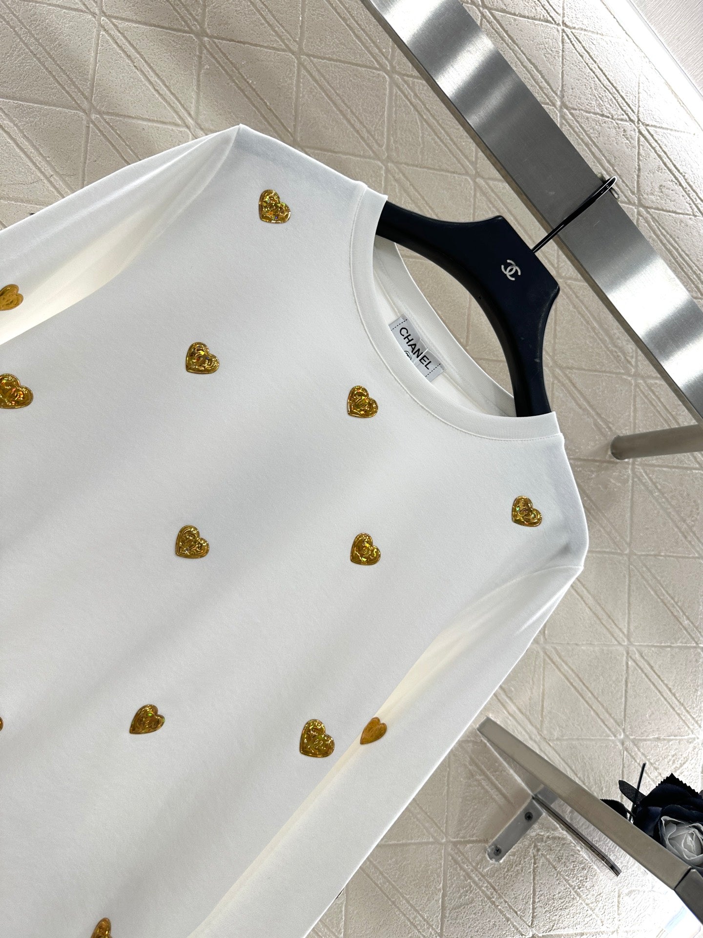 25fw Metal badge long sleeves