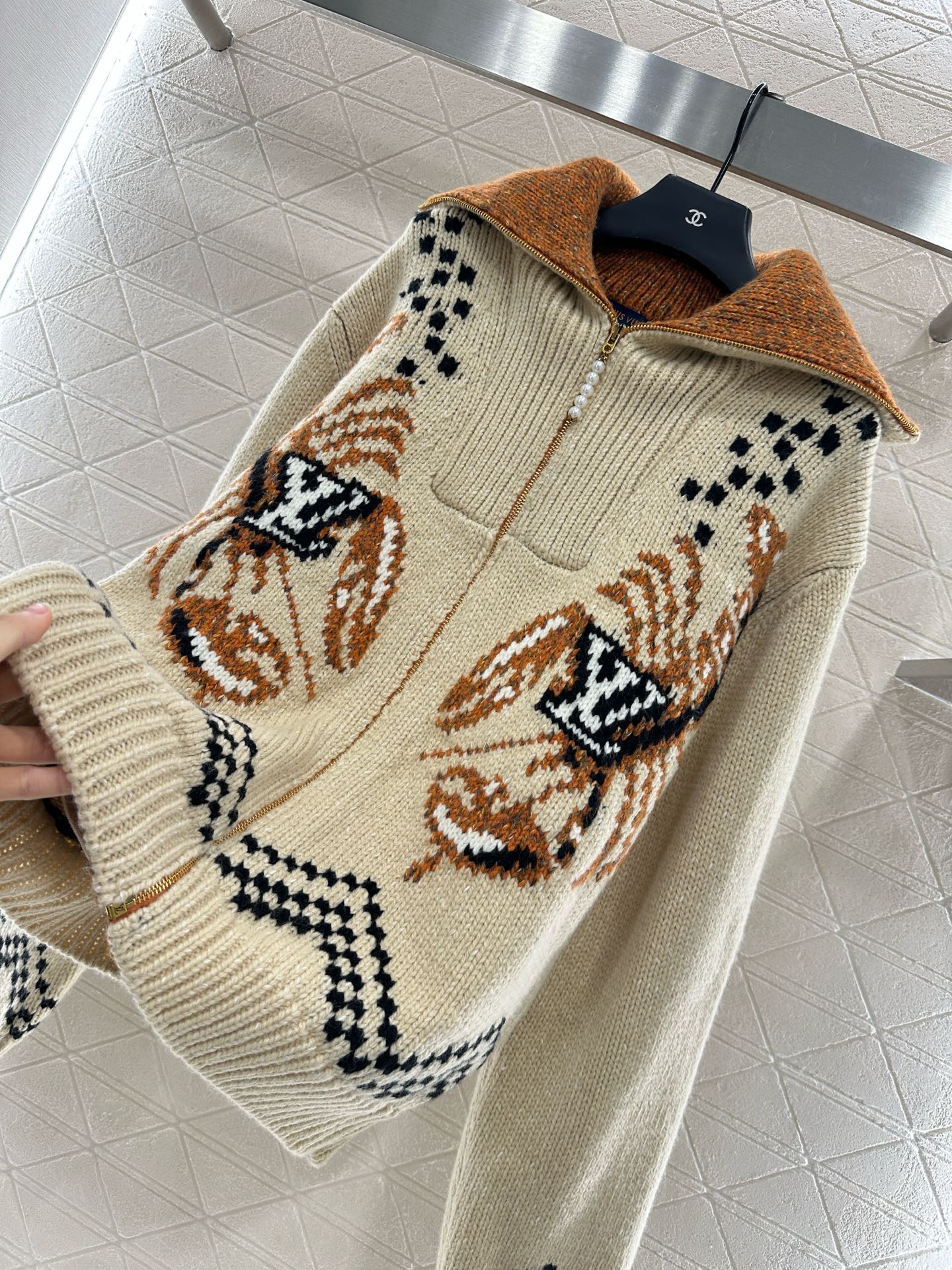 25fw Large lapel zip-up sweater jacket