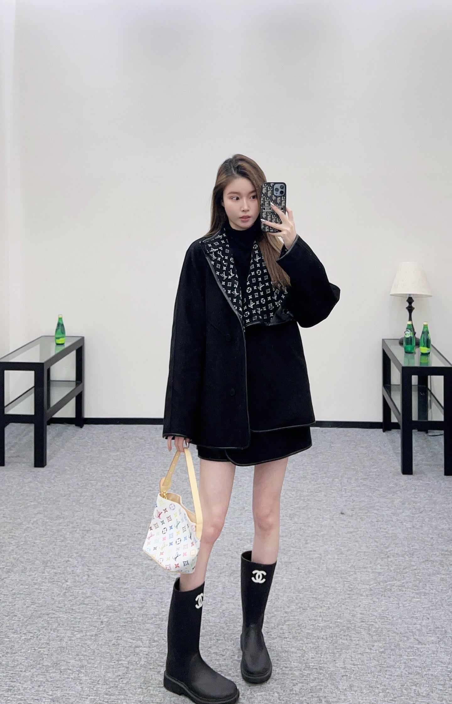 25fw Lined with printed shawl coat and skirt set