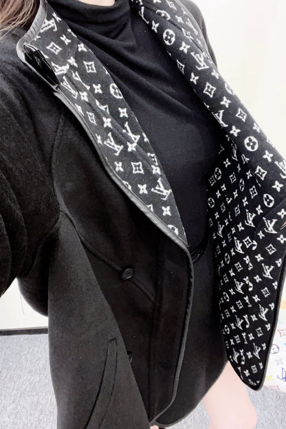 25fw Lined with printed shawl coat and skirt set