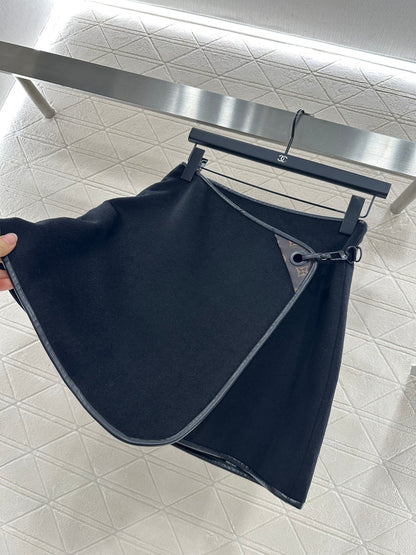 25fw Lined with printed shawl coat and skirt set