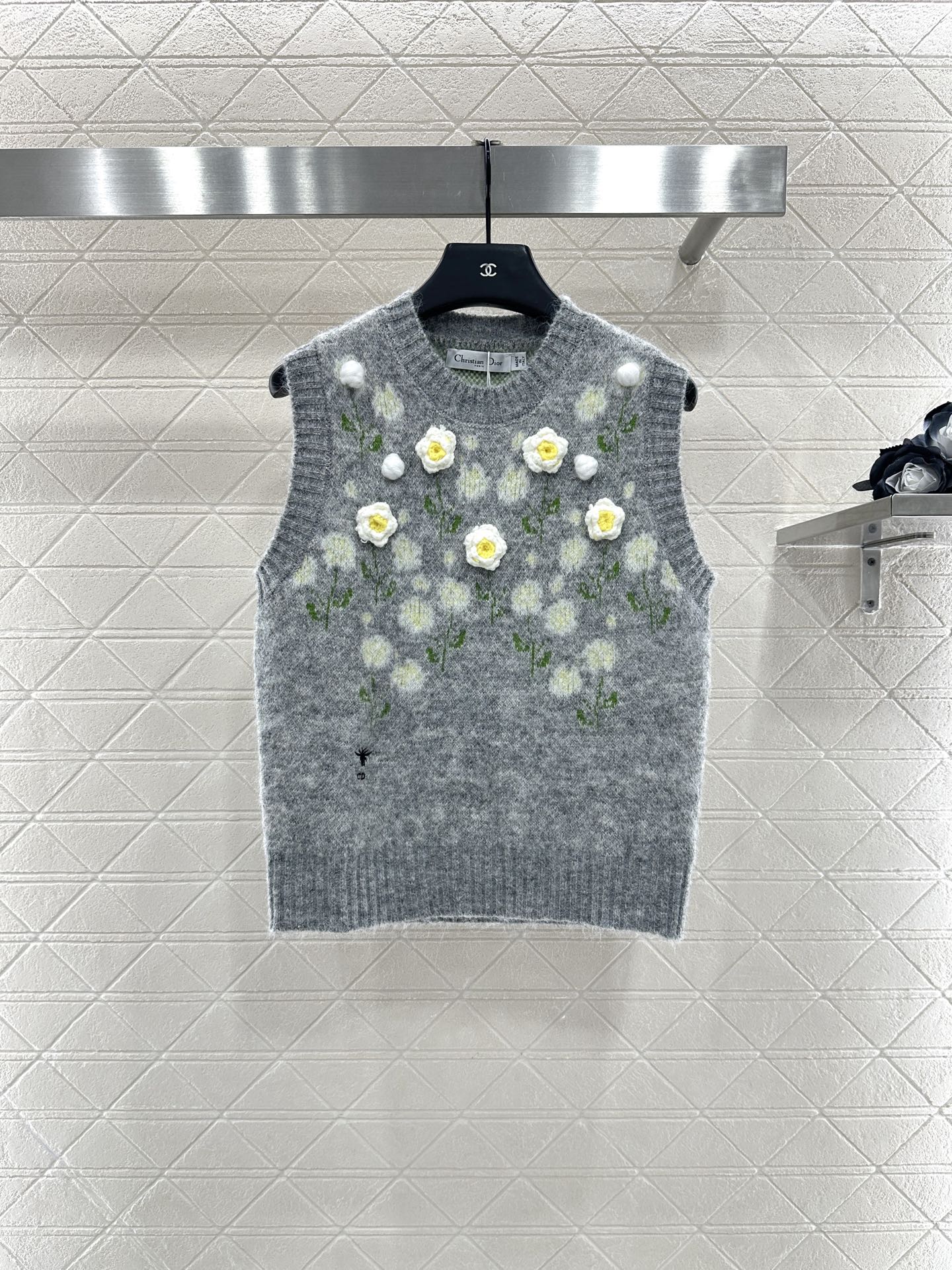 25fw 3D Crochet Knitted Vest