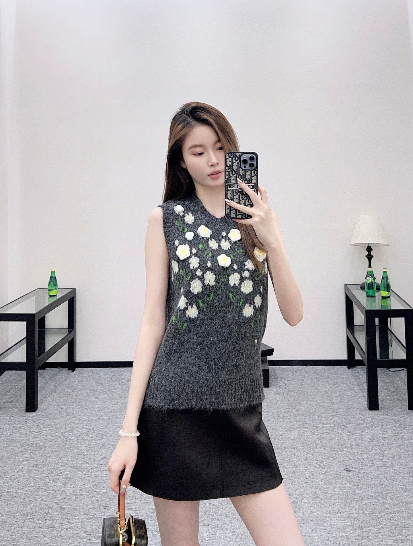 25fw 3D Crochet Knitted Vest