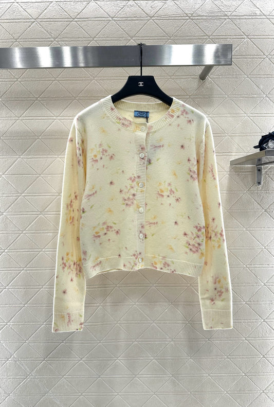 25 Floral light yellow knitted cardigan
