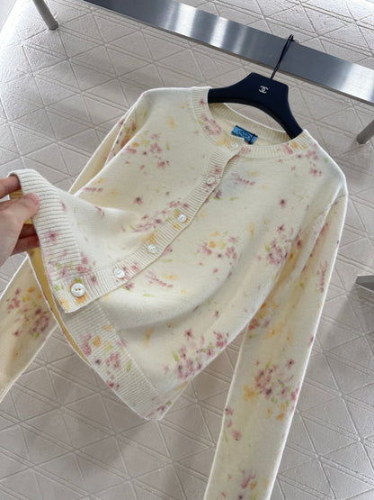 25 Floral light yellow knitted cardigan