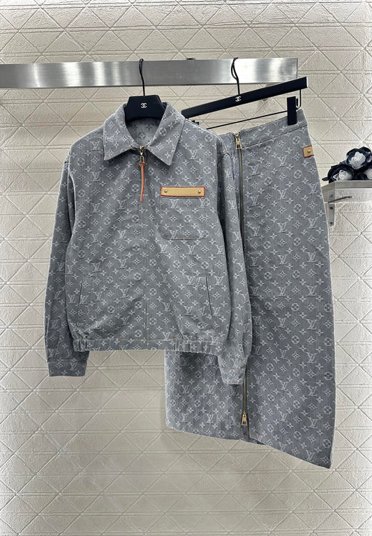 25 Denim jacquard jacket and skirt suit