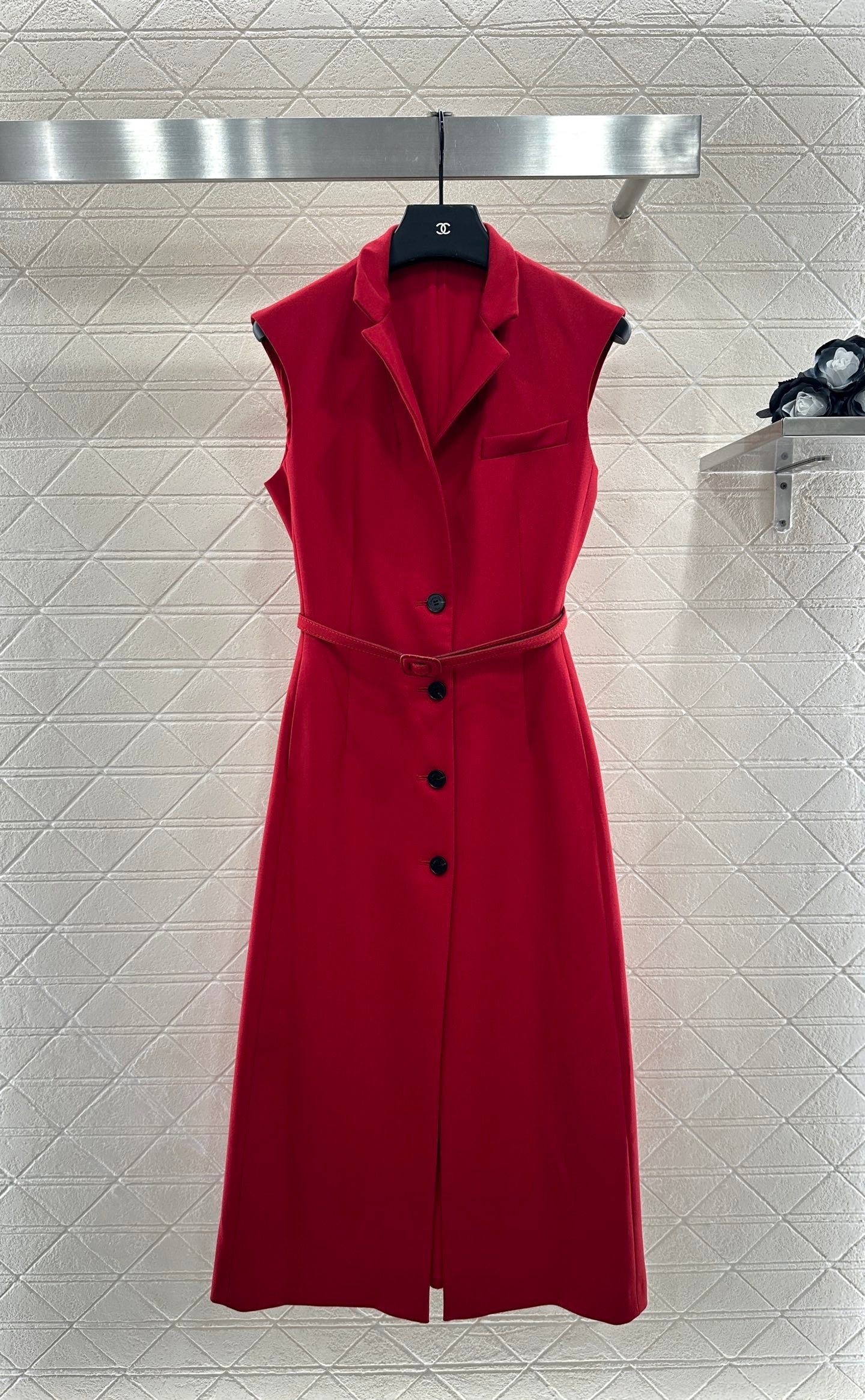 25 Belted vest dress(black/red)