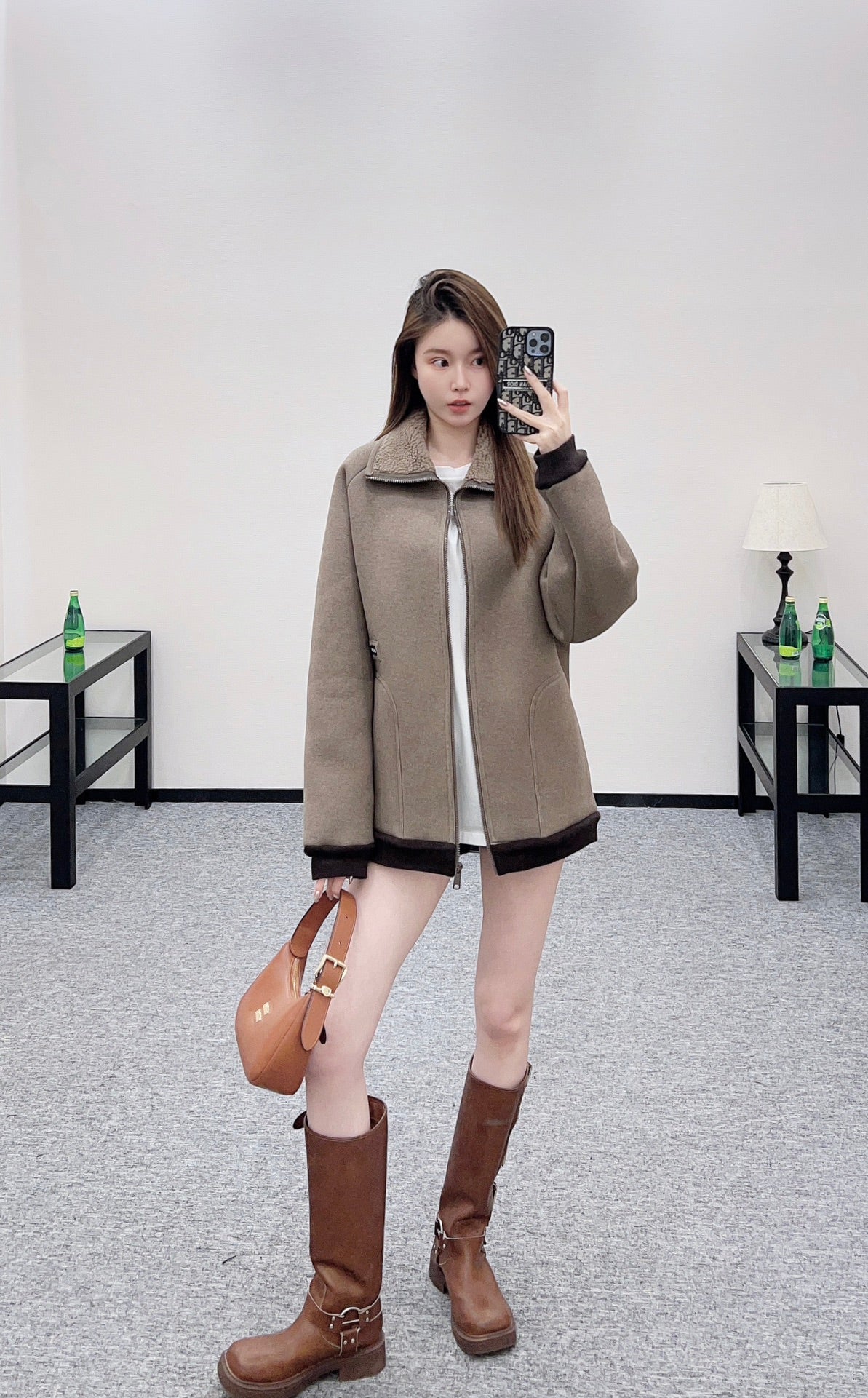 25fw Plush zip-up jacket