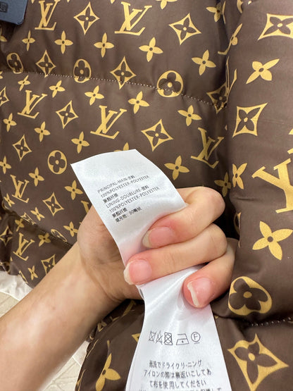 25fw Hooded badge down jacket