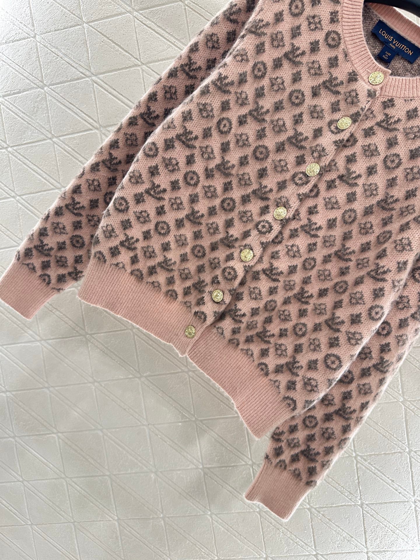 25fw crew neck jacquard knit cardigan