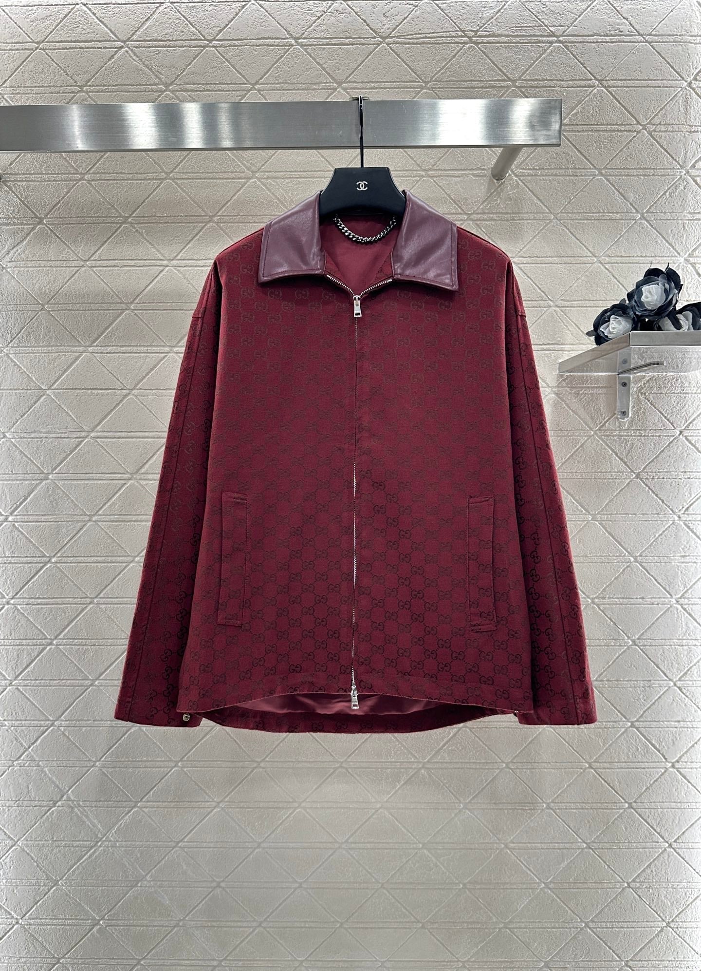 25 Zipper jacket + shorts set