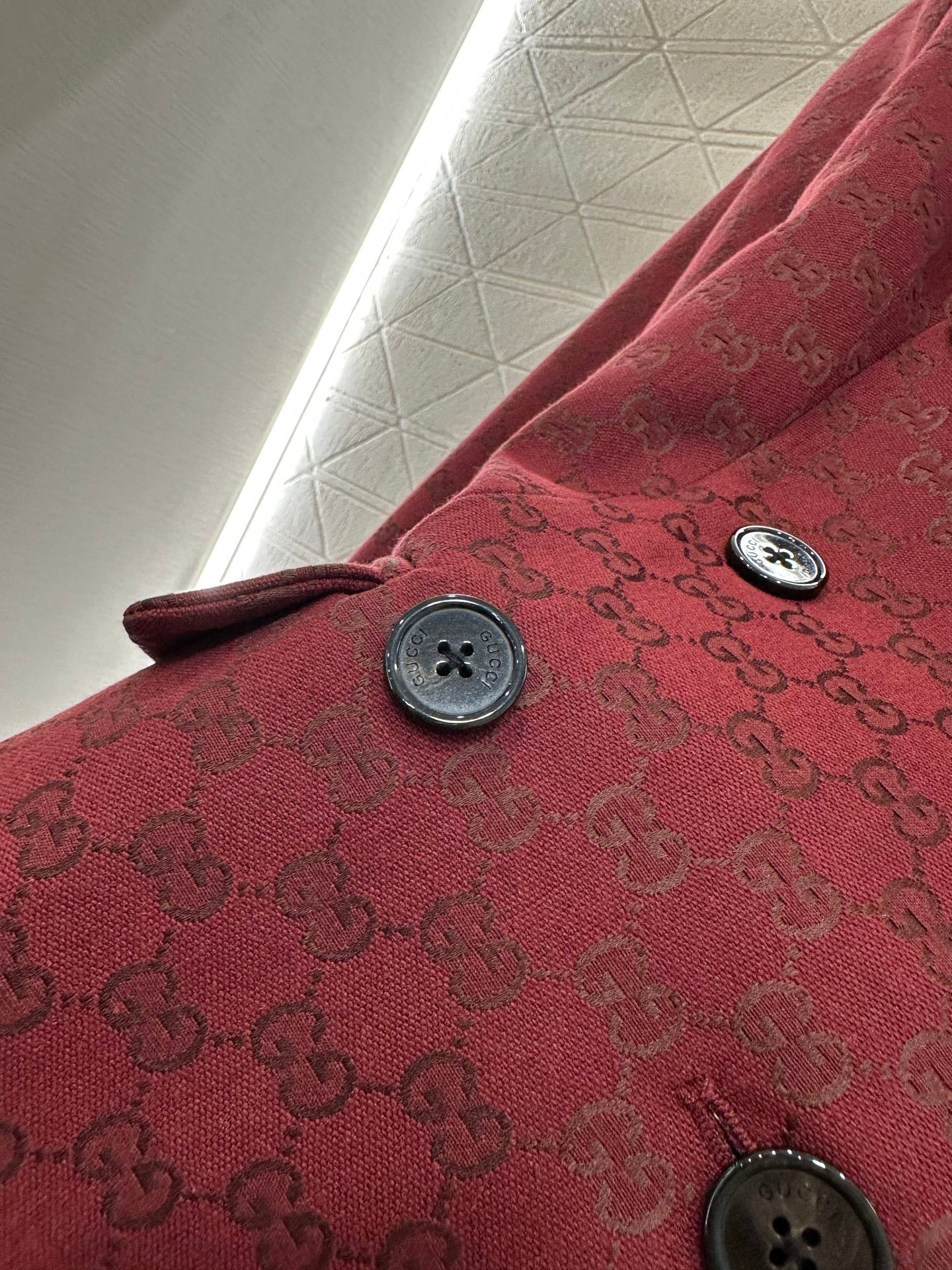 25 Double-breasted suit trousers