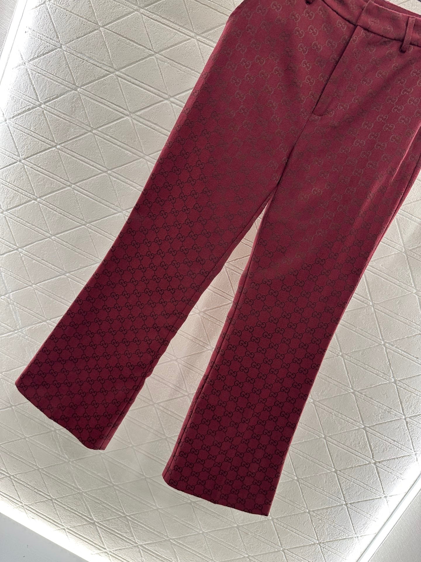 25 Double-breasted suit trousers