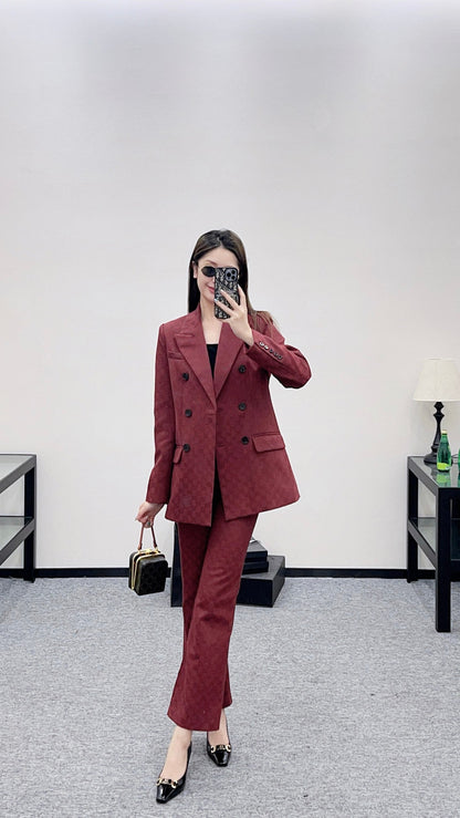 25 Double-breasted suit trousers