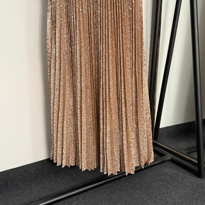 25 new V-neck pleated suspender dress