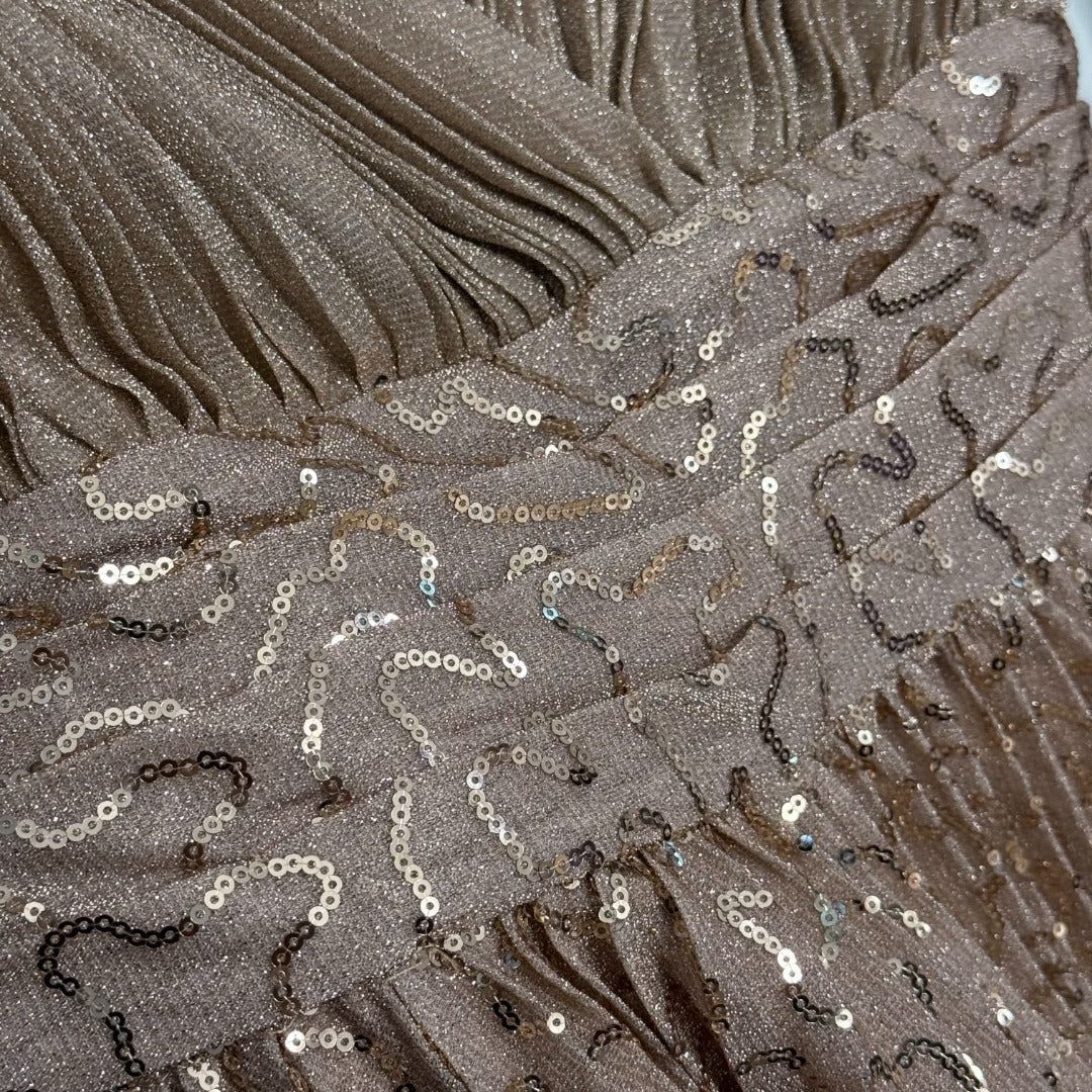 25 new V-neck pleated suspender dress