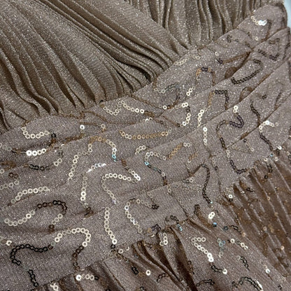 25 new V-neck pleated suspender dress