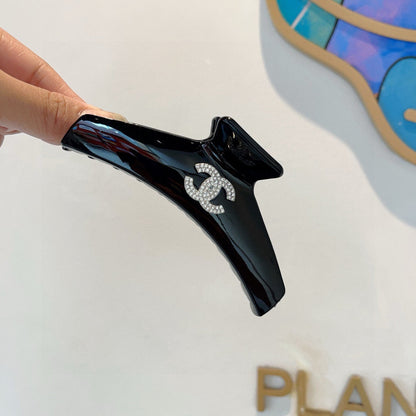 New hand-made diamond clip