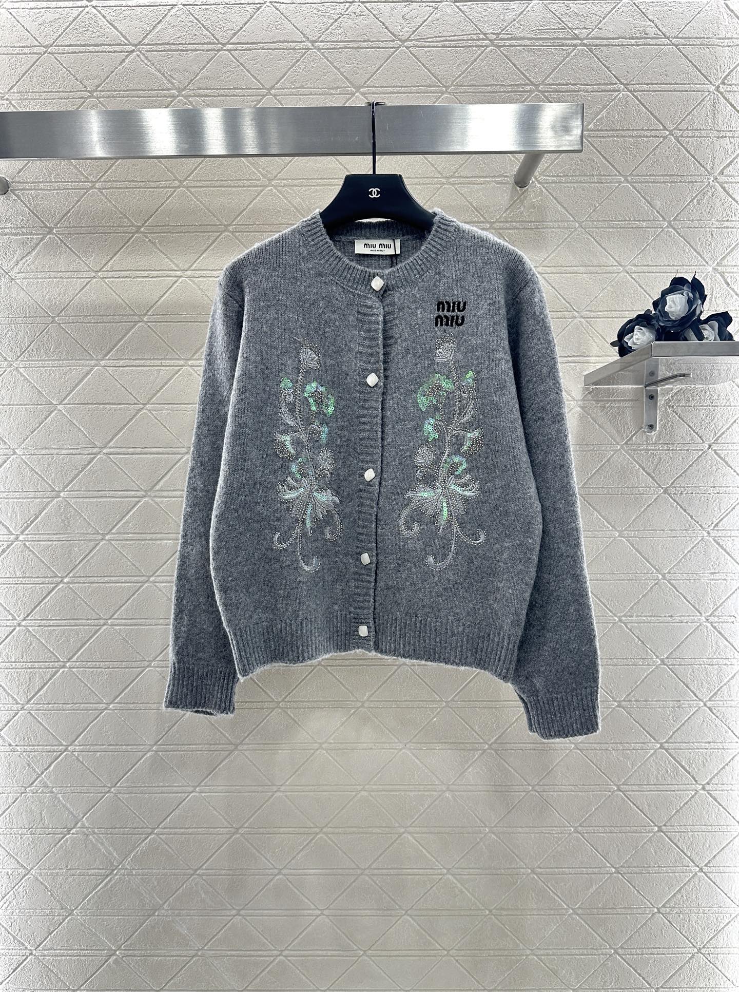 25fw new round neck embroidered knitted cardigan