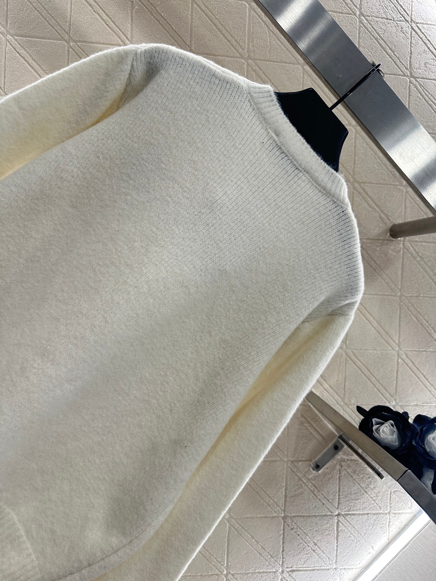 25fw new round neck embroidered knitted cardigan